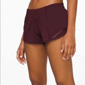 Lululemon LR hotty hot shorts